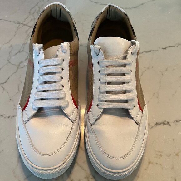 Burberry New Salmond Check Low Top Sneakers - Picture 5 of 12